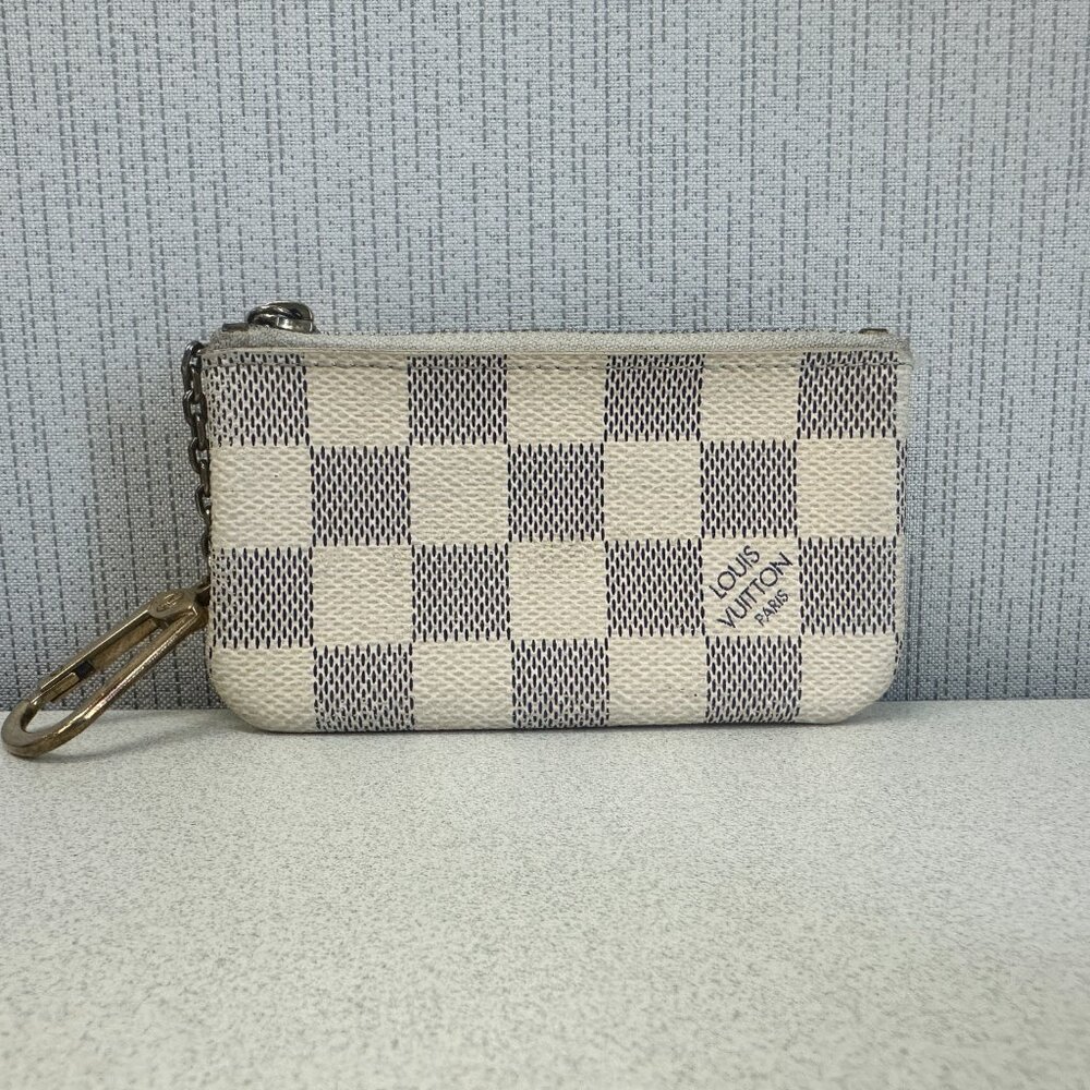 Authentic Louis Vuitton Damier Azur Key Pouch - Picture 10 of 11